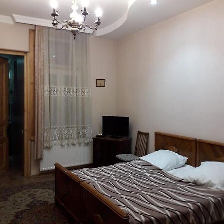 Hotel Old House Rustaveli Bordżomi Zewnętrze zdjęcie